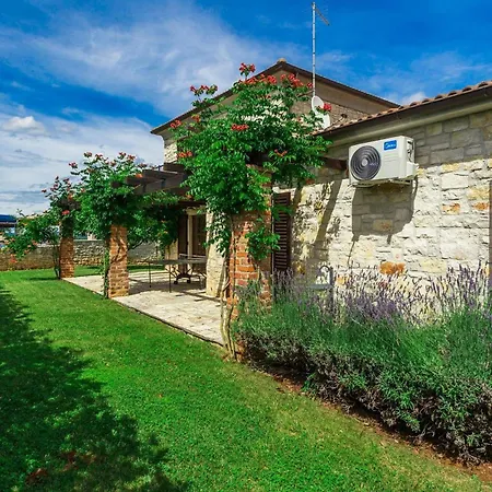 Дом отдыха Jelena