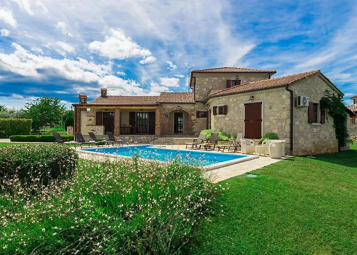 Jelena Semesterbostad *